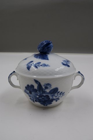 Blue Flower Plain Danish porcelain. Covered sugar bowls No 8142