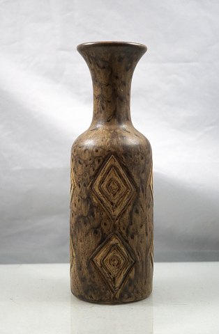 Løvemose
Brun keramik vase
