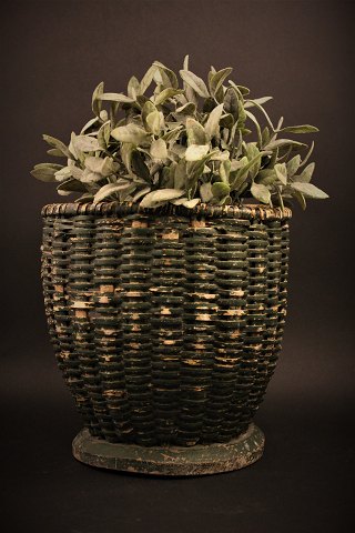 Decorative, old Swedish 1800 century wicker basket with wood bottom, green 
original paint and a fine patina
H: 21cm. Dia.:21cm.