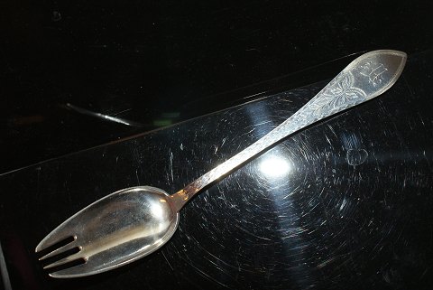 Gourmet Empire Silver With initials Engraved
year 1910
Length 20 cm.