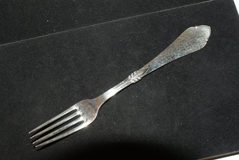 Middagsgaffel Freja  sølv
Længde 19,5 cm.