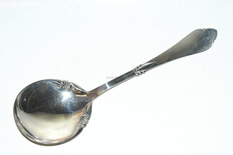 Serveringsske  Freja  sølv
Længde 21,5 cm.