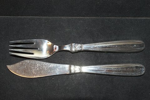 Fish cutlery set Karina SilverHorsens silverFork length 19,2 cm.Knife length 19.5 cm.
