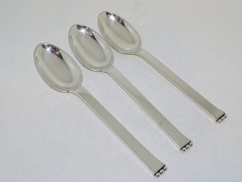 Evald Nielsen No. 27 silver
Dessert spoon 17.4 cm.