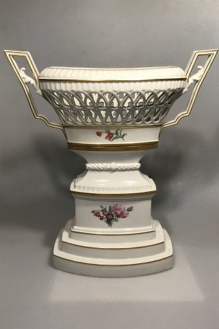 Royal Copenhagen Perlestel / Flora Danica opsats / Vase No 12358
