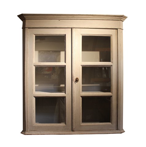 Grey painted hanging glass cabinet in gustavian style from around 1820.
5000m2 showroom.