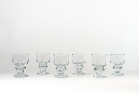 Wine glasses for Red wine, Tivoli glass, by Holmegaard.
5000m2 showroom.