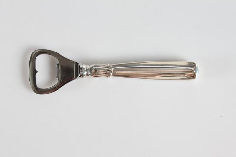 Lotus Silver Cutlery
Bottle opener
L. 13,5 cm