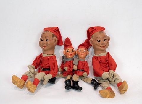 Antique christmas elves in different sizes, in great vintage condition from 
around 1910.
5000m2 showroom.
