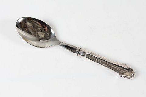 Christiansborg Cutlery
Serving spoon 
L 20,5