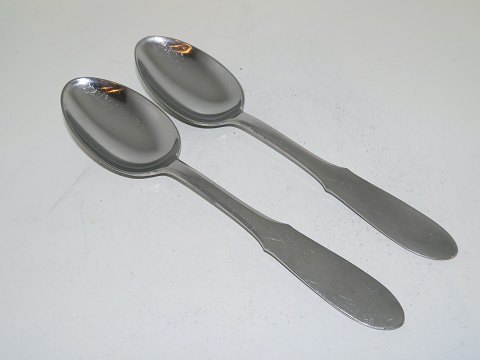 Georg Jensen Mitra
Soup spoon 18.9 cm.