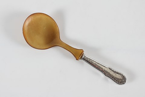 Dagmar Silver Cutlery
Servign spoon
L 21,5 cm