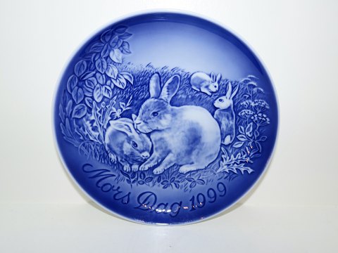 Bing & Grondahl
Mothers Day Plate 1999