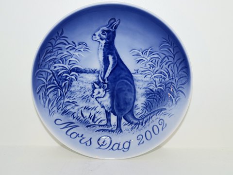 Bing & Grondahl
Mothers Day Plate 2002