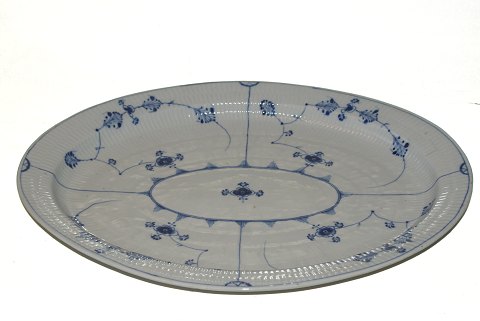 Royal Copenhagen Blue Fluted Fluted, Mega large wide oval dish,
from 1880-90
Dek. No. 1/102
