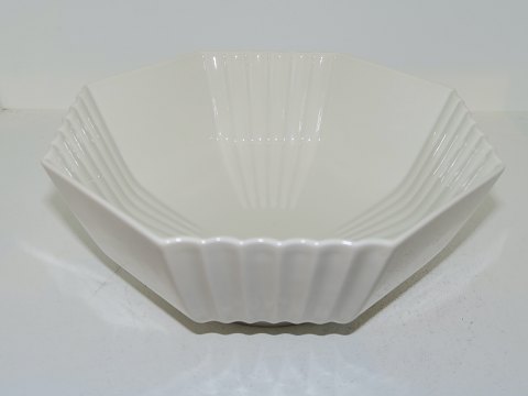 Royal Copenhagen blanc de chine
Angular bowl from 1964