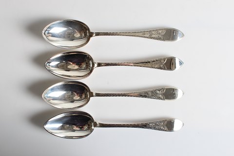 Empire Silver Cutlery
Soup spoons
L 22 cm