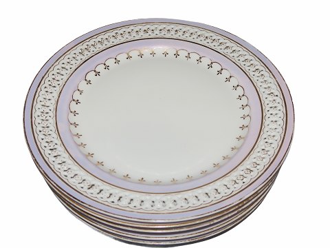 Bing & Grondahl
Purple plate with pierced border 21 cm. from 1853-1895
