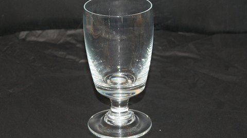 Red wine glass #Almue Glas Holmegaard
Height 12.6 cm