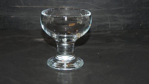 Liqueur glass #Kroglas from Holmegaard
Design: Per Lütken