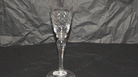 Pointed shot glass