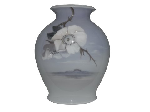 Royal Copenhagen
Large vase with Christmas Rose from 1928-1935