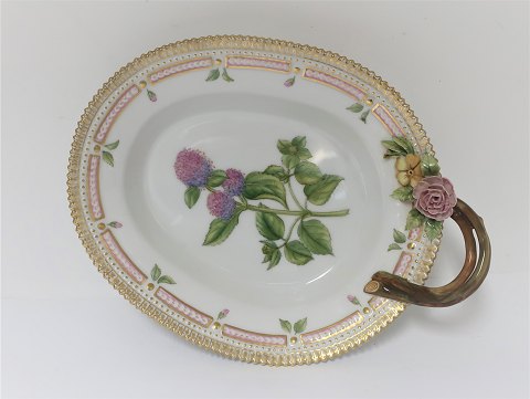Royal Copenhagen. Flora Danica. Oval Dish. Model # 3540. Length 22,5 cm. (1 
quality). Origanum vulgare L