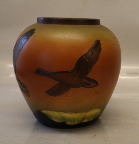 762 XI Vase with flying ducks 16.5 x  x 17 cm 1915 Ipsen Danish Art Pottery
