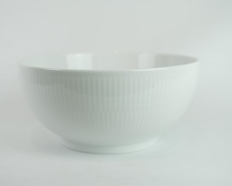 Royal Copenhagen, white fluted bowl, Arnold Krog, Ø21
Great condition

