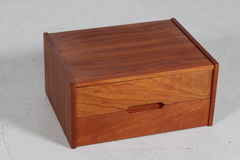 Aksel Kjersgaard
Small chest of drawers of teak