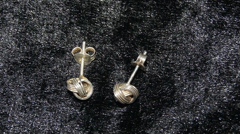 Earrings knot in Silver
Stamped 925 S