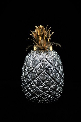 Italian ice bucket designed by Mauro Manettii in the shape of a pineapple in 
silver-plated pewter...
