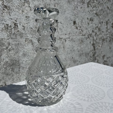 Crystal decanter
crystal cut glass
* 300 DKK