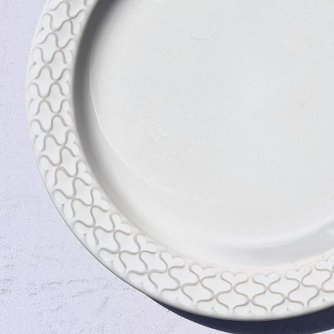 Bing & Grondahl
White Cordial
Dinner plate
# 325
*200 DKK