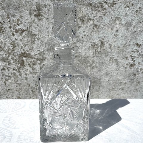 Crystal decanter
With cuts
*DKK 300