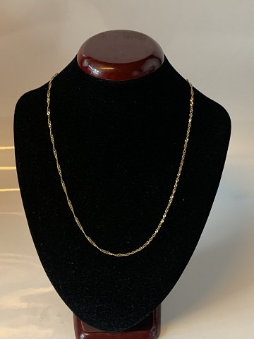 Elegant necklace in 14 carat gold
Stamped Midas
Length 48.5 cm