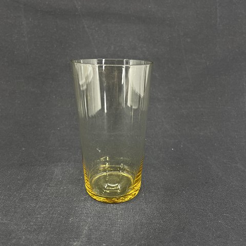 Honningfarvet sodavandsglas fra Holmegaard
