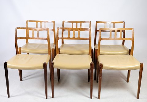 Set of six dining chairs, Model 79, Niels O. Møller, Rosewood, 1960
Great condition
