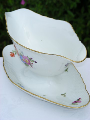 Kongelig porcelæn Kgl Let saksisk Blomst, Sauceskål 1871