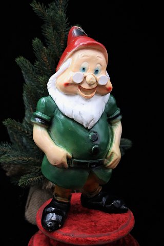 Old painted terracotta figure of Doc from the 7 little dwarfs. 
Height: 27cm.