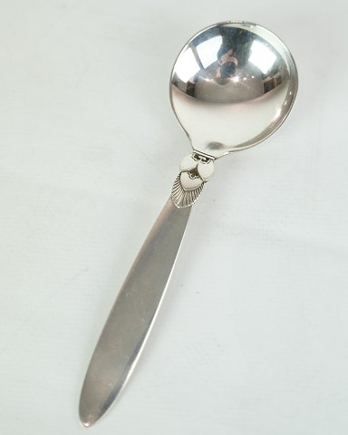 Boullion spoon, Sterling silver, cactus pattern, George Jensen, 1933 and 1944
Great condition
