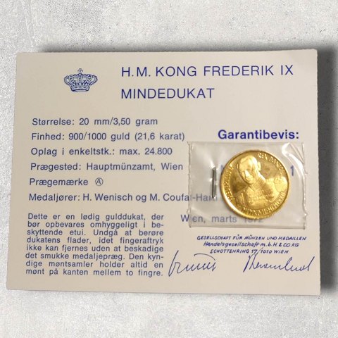 Kong Frederik IX mindedukat i 21,6 karat guld 3,5g etui og certifikat medfølger.