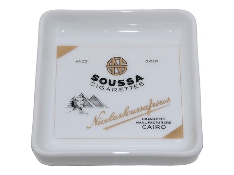 Bing & Grondahl
Square dish with commercial - Soussa Cigarettes