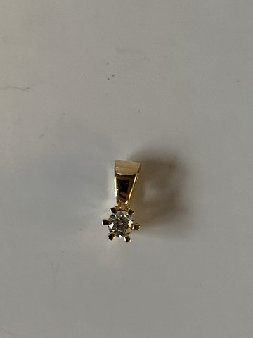 Brilliant pendant in Gold #14 carat
Stamped 585 SMK
Goldsmith: Smikkekæden A/S from 1994-2013
Height 9.68 mm approx
Width 4.69 mm approx
The item has been checked by a jeweler and is not physically available
in the store, so contact us for a demonst