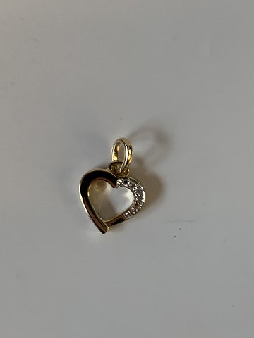 Brilliant heart pendant in Gold #14 carat
Stamped 585
Height 13.23 mm approx
Width 10.32 mm approx
The item has been checked by a jeweler and is not physically available
in the store, so contact us for a demonstration or info
