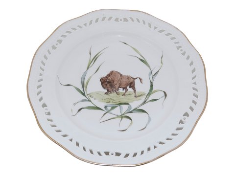 White Flora Danica
Luncheon plate decorated with musk ox from 1840-1893
