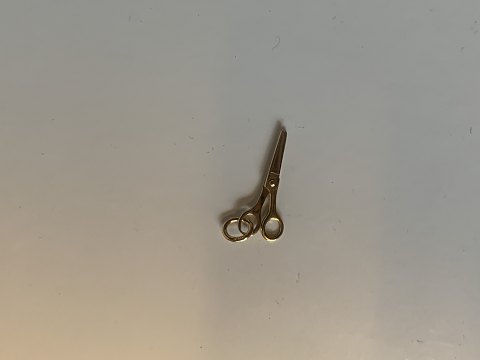 Scissors in pendant #14 carat Gold
Stamped 585
Goldsmith: unknown
Height 21.37 mm