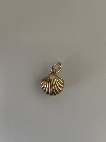 Clam Charms/Pendants #14 carat Gold
Stamped 585
Goldsmith: unknown
Height 13.72 mm
Width 10.28 mm approx