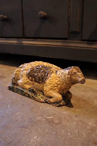 Antique 19th century sheep in carved wood with original old painting and fine patina...