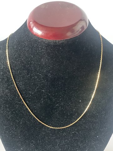 Halskæde i 8 karat Guld
Længde 45 cm